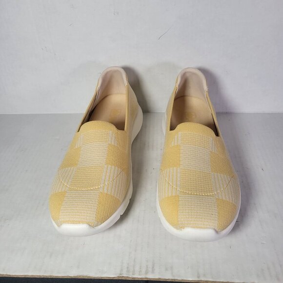 Spenco Women Comfort Stretch Ease Yellow & White Pattern Slip-On Sneakers Sz 10W - Picture 2 of 8